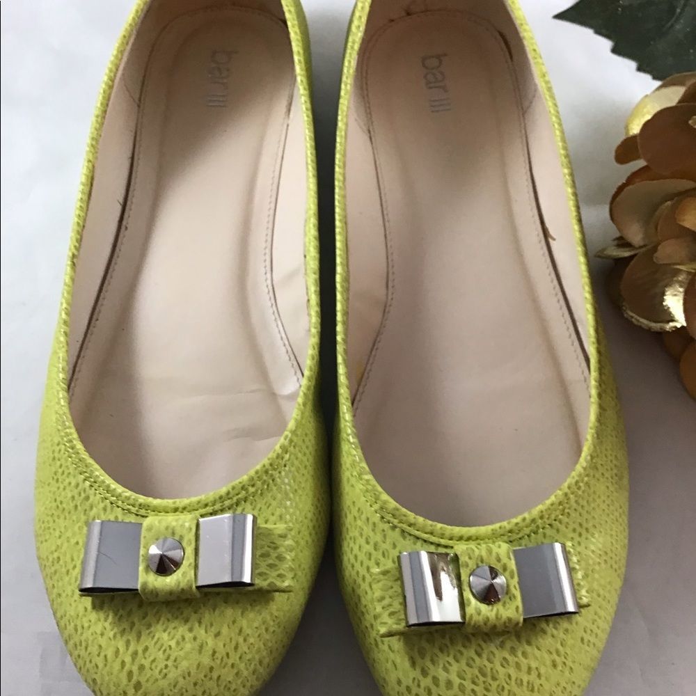 Bar lll light green flats size 11.